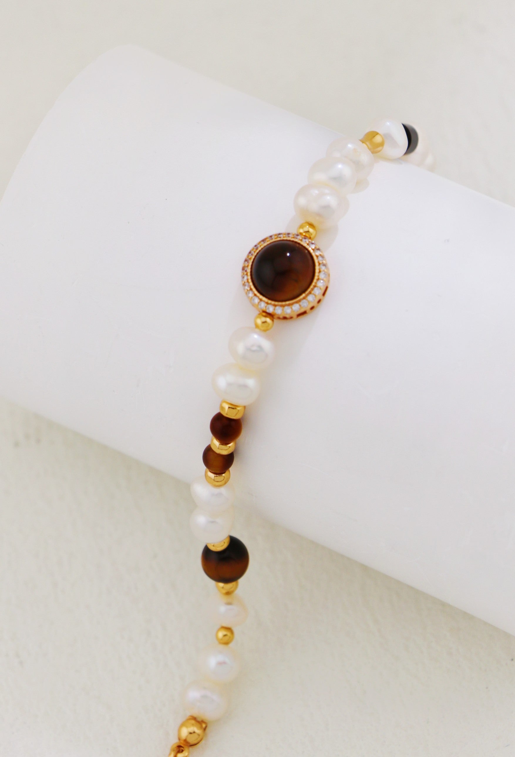Vintage Gold Tiger Eye & Pearl Charm Bracelet
